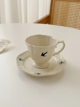 Lastovička Vzor Japonský Vintage Šálku Kávy Nastaviť Pohár a Tanier Keramický Malé Domáce Kreslenie Japonský Afternoon Tea Cup