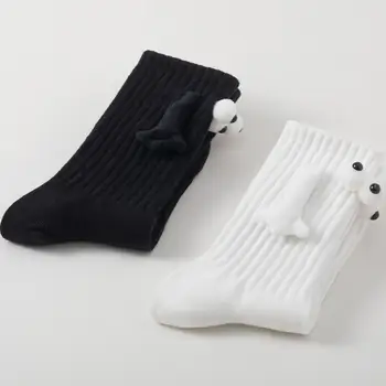 Magnetické Sacie Pár Ponožky Zábavné Veľké Oči Držanie Rúk Mid-tube Roztomilé Ponožky pre Ženy, Mužov Jedinečný Darček